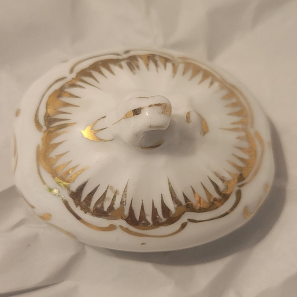 Vintage Porcelain footed sugar bowl - Picture 6 of 13